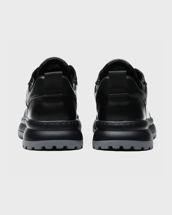 Oslo Stealth Runner