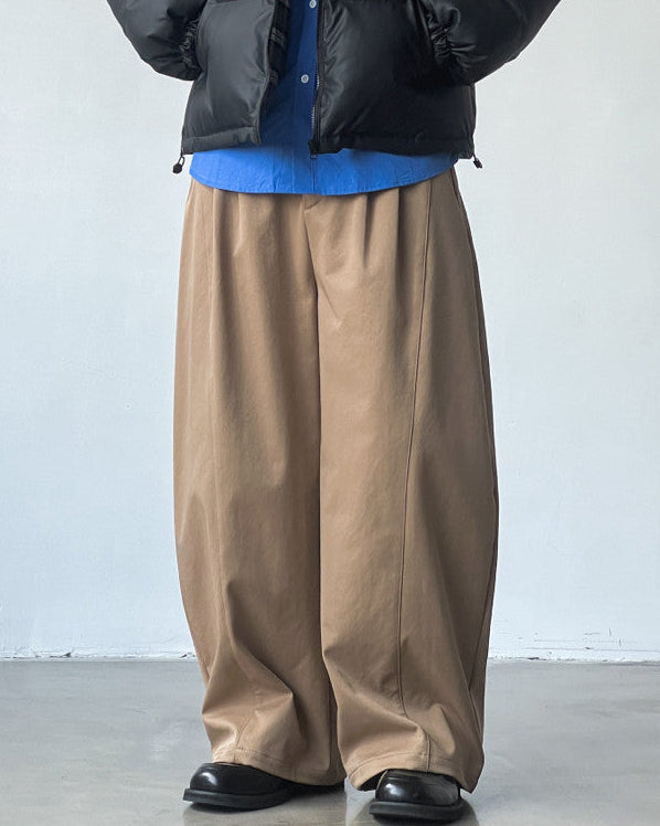 Lightweight Pleated Cotton Trousers