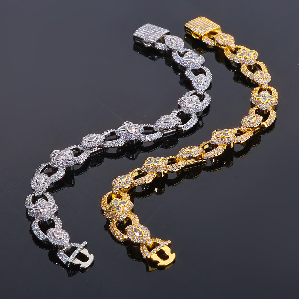 Grand Iced Clover Link Bracelet