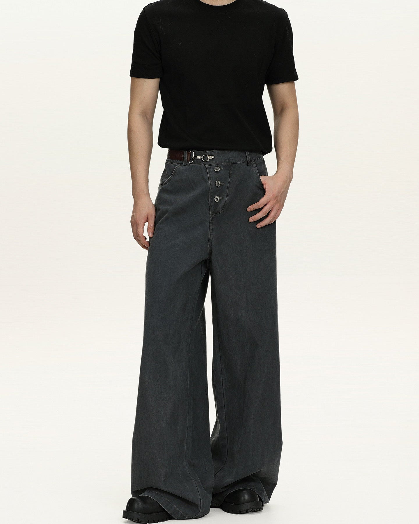 Wide Straight Hem Cotton Jeans