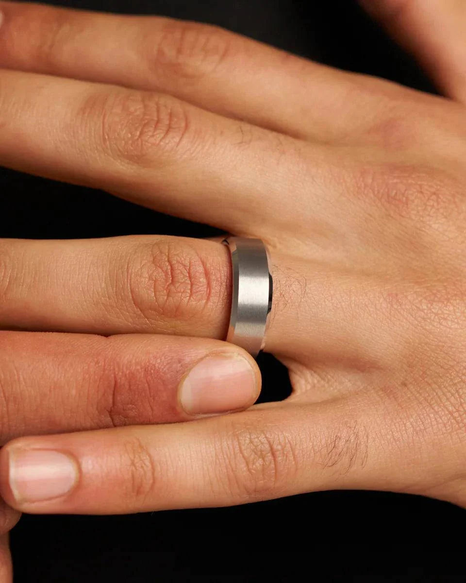 Squared 8MM Ring