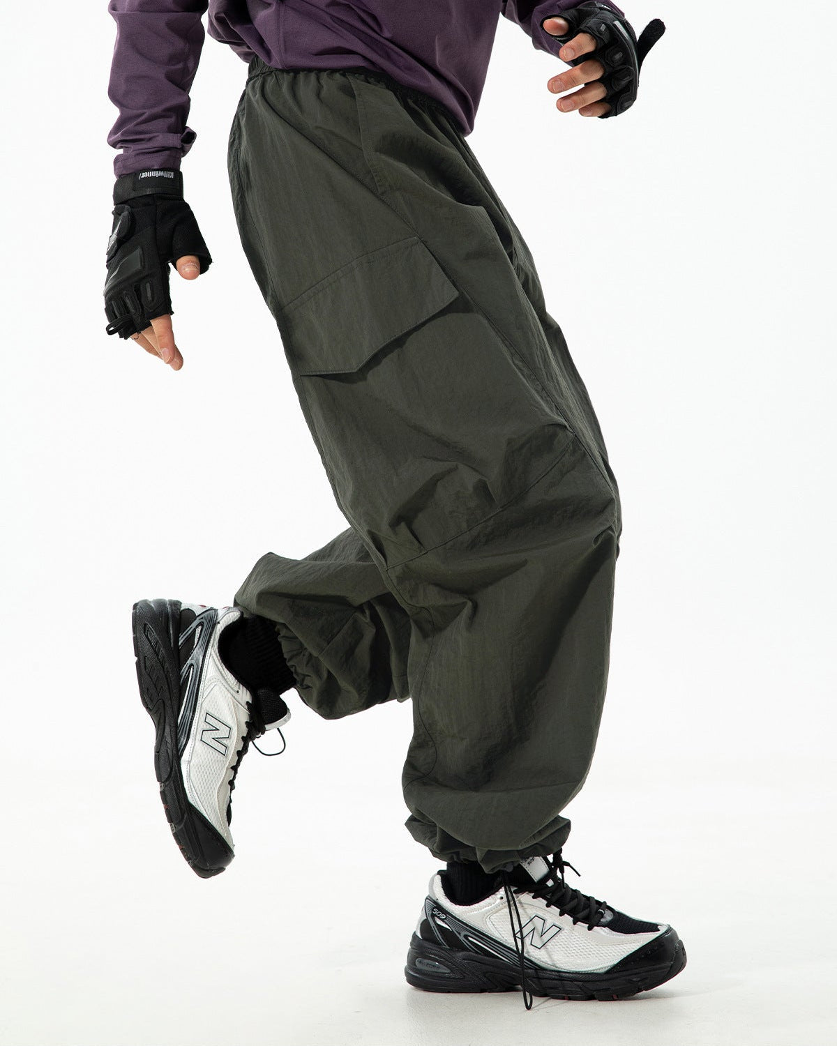 The Outdoor Water-Repellent Cargo Pants