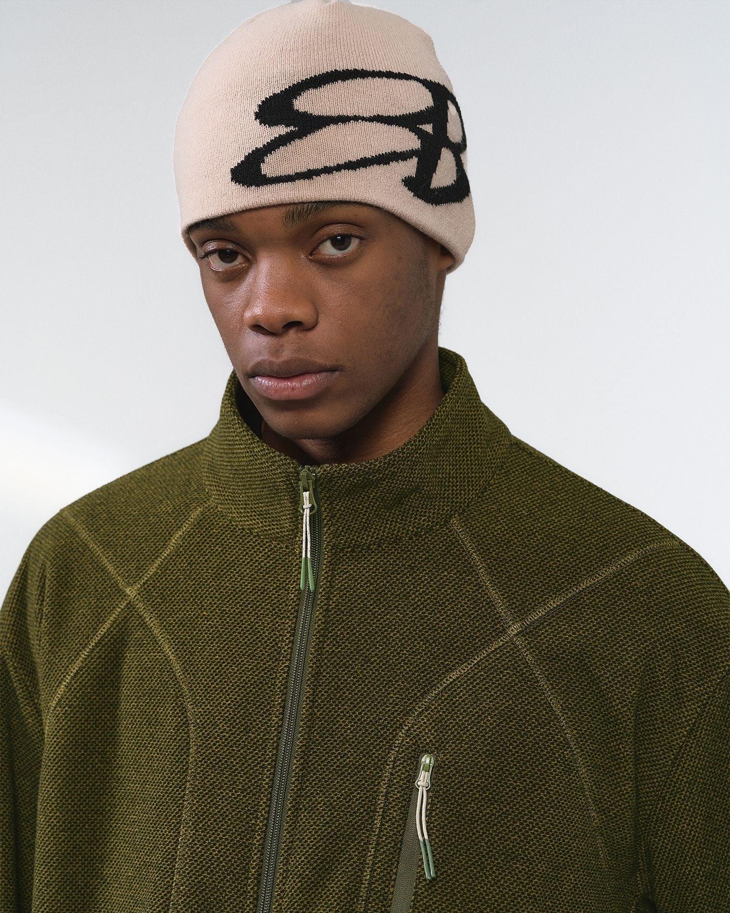The Honeycomb Heated Stand Collar Zipper Sweater